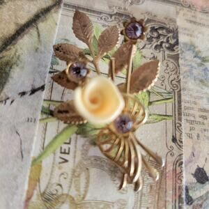 Brooch Women Vintage Pin Gold Tone Leaf Floral Bouquet Midcentury Brooch